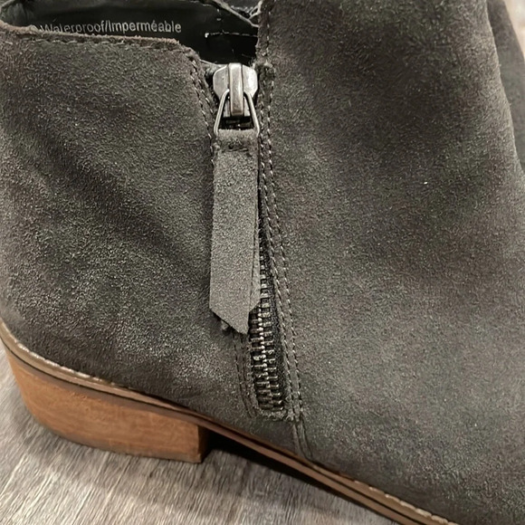 Blondo waterproof booties charcoal gray 9.5 suede leather - Picture 9 of 9